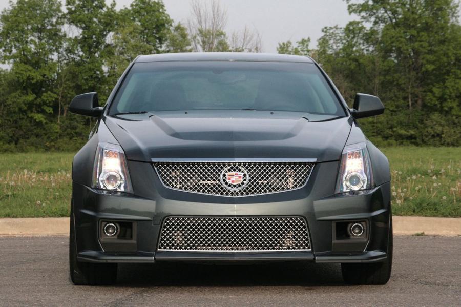  Cadillac CTS-V Coupe 2010 года  (фото 150 из 315)